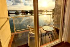 침실 Q Hotel Mayangan