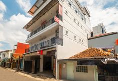 Bangunan 3 OYO 2939 Guest House Rosa Near RS Sartika Asih