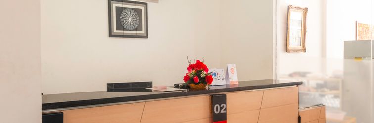 Lobi OYO 2939 Guest House Rosa Near RS Sartika Asih