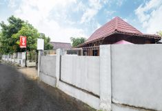 Exterior 5 OYO 2914 Teratai Residence Near RSUP Dr Sardjito