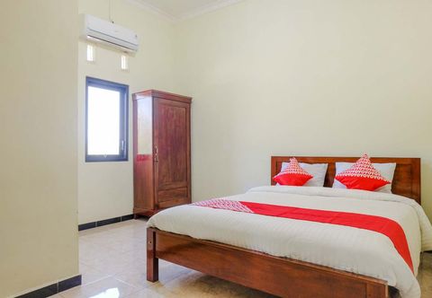 Bedroom OYO 2570 Griya Kinanthi Family