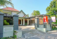 외관 4 OYO 2570 Griya Kinanthi Family