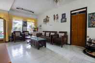 Lobi OYO 3067 Flamboyan Residence Syariah