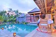 Swimming Pool Villa Bedauh Wetan
