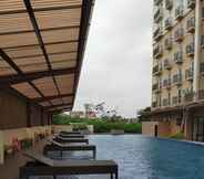 Swimming Pool 2 Deluxe Azalea Suites Cikarang By Urban Style Collections