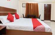 Bedroom 4 Red Velvet Suites