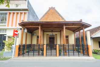 Bên ngoài 4 Keong Mas Residence