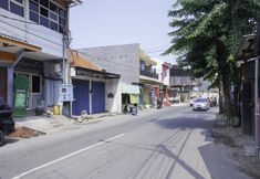 Exterior 3 OYO 2902 Graha 18 Near RSU Bhayangkara Tk. II HS. Samsoeri Mertojoso Kota Surabaya