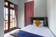 Bedroom SPOT ON 2689 Safira Family Residence Syariah