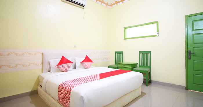 Bedroom OYO 2596 Homestay Hj. Suharti