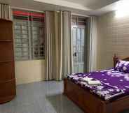 Bedroom 4 Phuong Nam Hotel
