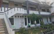 Bangunan 5 SPOT ON 2712 Al Fatih Syariah Residence