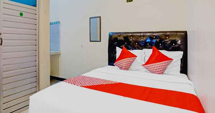 Kamar Tidur OYO 2835 Sakinah Family Residence