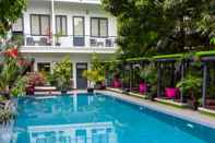 Kolam Renang The 252 Boutique Hotel