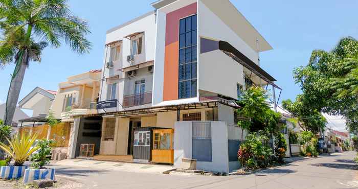 Exterior OYO Life 2760 Kost Simpang Borobudur 47