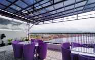 Bar, Kafe, dan Lounge 7 MHS Inn Syariah Hotel