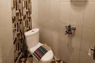 Toilet Kamar MHS Inn Syariah Hotel