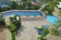 Swimming Pool  Studio DBR Room Grand Kamala Lagoon