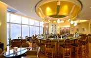 บาร์ คาเฟ่ และเลานจ์ 6 Metropark Hotel Causeway Bay Hong Kong