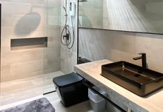 ห้องน้ำภายในห้อง 6 Nirundorn Resort