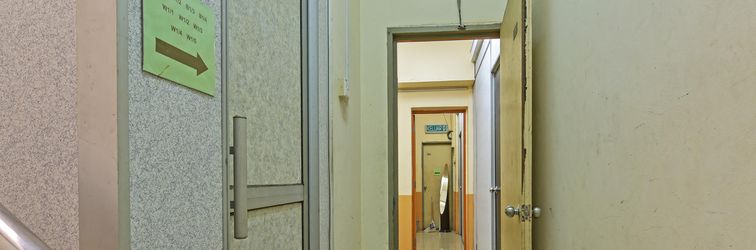 Lobby OYO 90593 Hotel Bajet Gaya Warisan