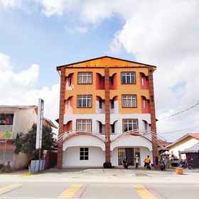 SPOT ON 89939 Platinum inn1 , 飯店Jalan Pantai Sabak