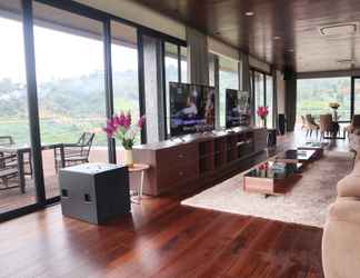 Lobby 2 Luxury 5BR Boutique Villa With Heated Pool at Dago Pakar