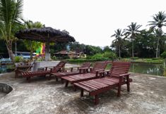 Swimming Pool 3 Bagus Bay Homestay
