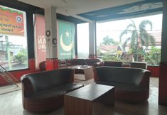 Common Space 5 OYO 3032 Bintaro Family Residence