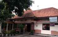 Exterior 2 OYO 2953 Borobudur Guest House Near RSUD Kota Yogyakarta