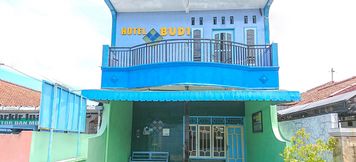 Exterior 3 SPOT ON 2871 Hotel Budi