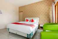 Bedroom OYO 3040 D'pineapple Villa