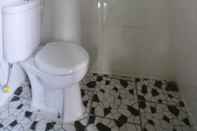 Toilet Kamar Taman Ayu Homestay Munduk RedPartner