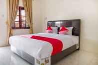Bedroom Riahna Residence