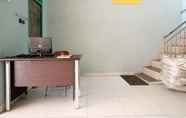 Sảnh chờ 4 SPOT ON 2738 818 Home Stay