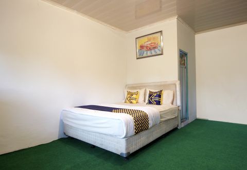 Bedroom SPOT ON 2758 Zayn Homestay Syariah