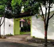 Exterior 4 SPOT ON 2840 Homestay Kepodang