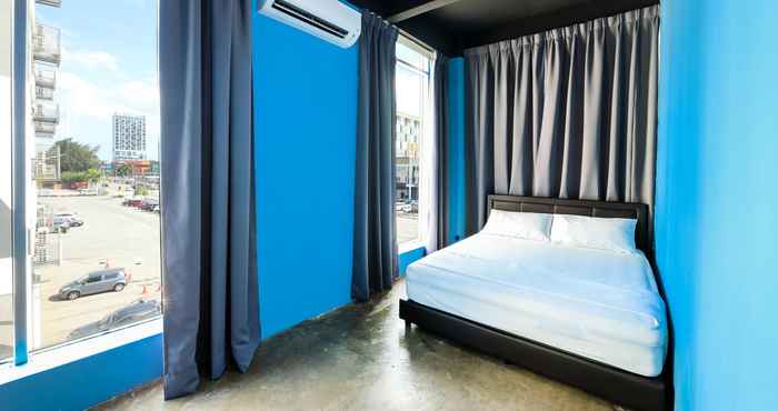 Kamar Tidur SPOT ON 89956 The Blue Malacca