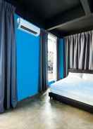 BEDROOM SPOT ON 89956 The Blue Malacca