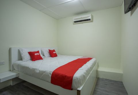Bedroom OYO 822 Zande Motel Kuala Selangor