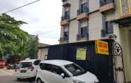 Bangunan 3 SPOT ON 3228 Kost HAM