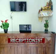 Lobby 5 The Puncak Santhi Inn