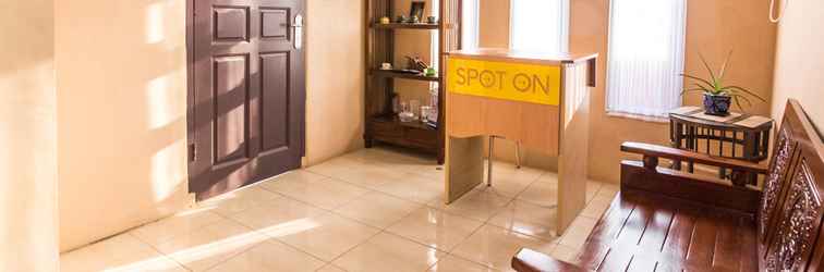 Lobi SPOT ON 2755 Zainab Homestay Syariah