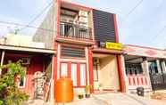 Bangunan 5 SPOT ON 2755 Zainab Homestay Syariah