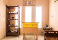 Lobby 7 SPOT ON 2755 Zainab Homestay Syariah
