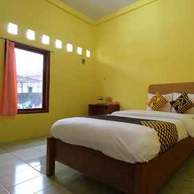 SPOT ON 2844 Kelekak Bunda 1, Hotel Danau Linau