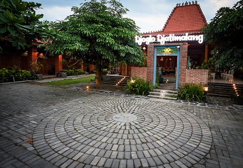 ภายนอกอาคาร Djoglo Djatimalang