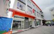 ภายนอกอาคาร 5 OYO 3051 Stm Suite Near Amplas Bus Terminal