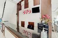 ล็อบบี้ OYO 3051 Stm Suite Near Amplas Bus Terminal