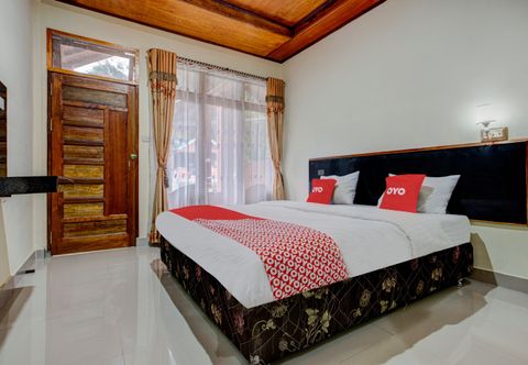 Bedroom OYO 3202 Hans Residence